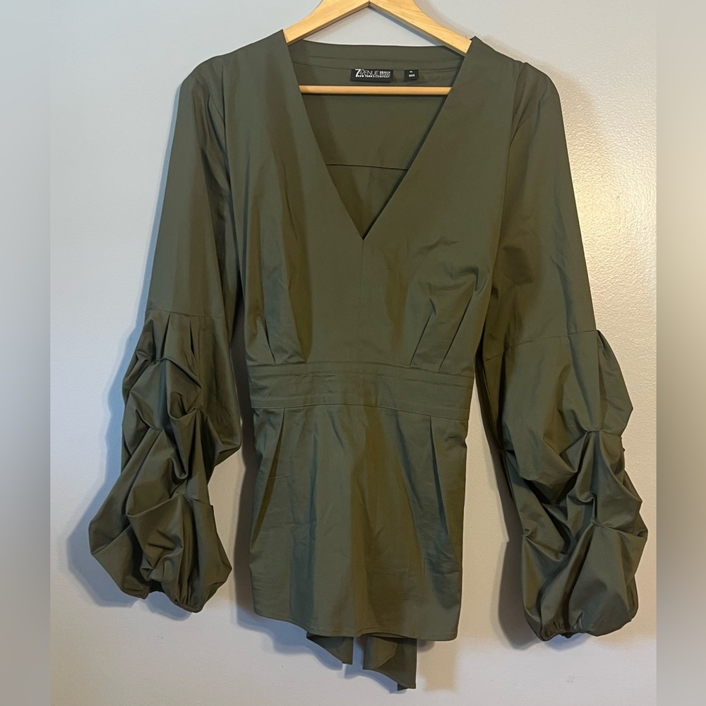 Brand New W/O Tags New York & Company Design Studio Long Sleeve Blouse